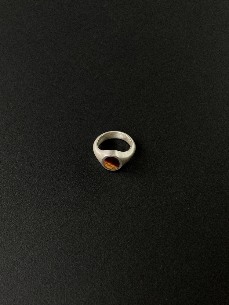008 Tiger's Eye Pinky Ring, detail shot